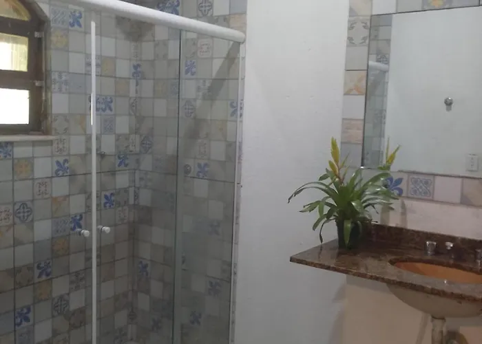 Suites próximo ao rio Jaguareguava em Bertioga