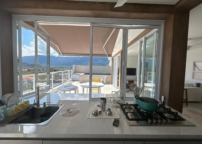 Escolha Entre Cobertura Com Piscina Interna 190M2 E O Outro Apto Tipo Tendo 95M2 Praia Bertioga